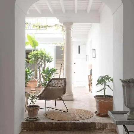 Hommyhome Castellar Luxury *