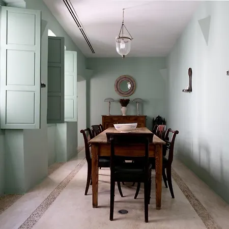 Hommyhome Castellar Luxury