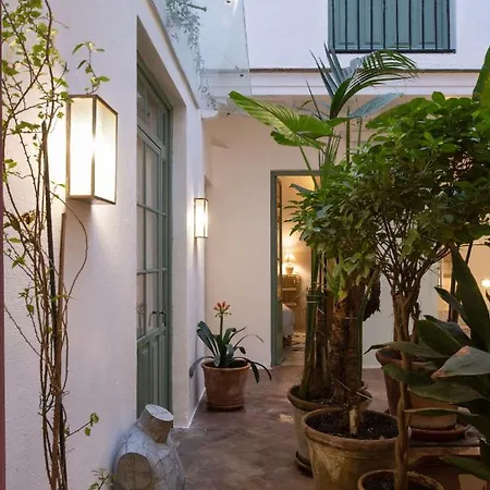 Hommyhome Castellar Luxury